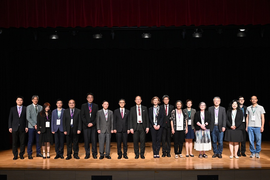 HKBU co-organises Asia-Pacific Translation and Interpreting Forum with exhibition showcasing language and translation technologies